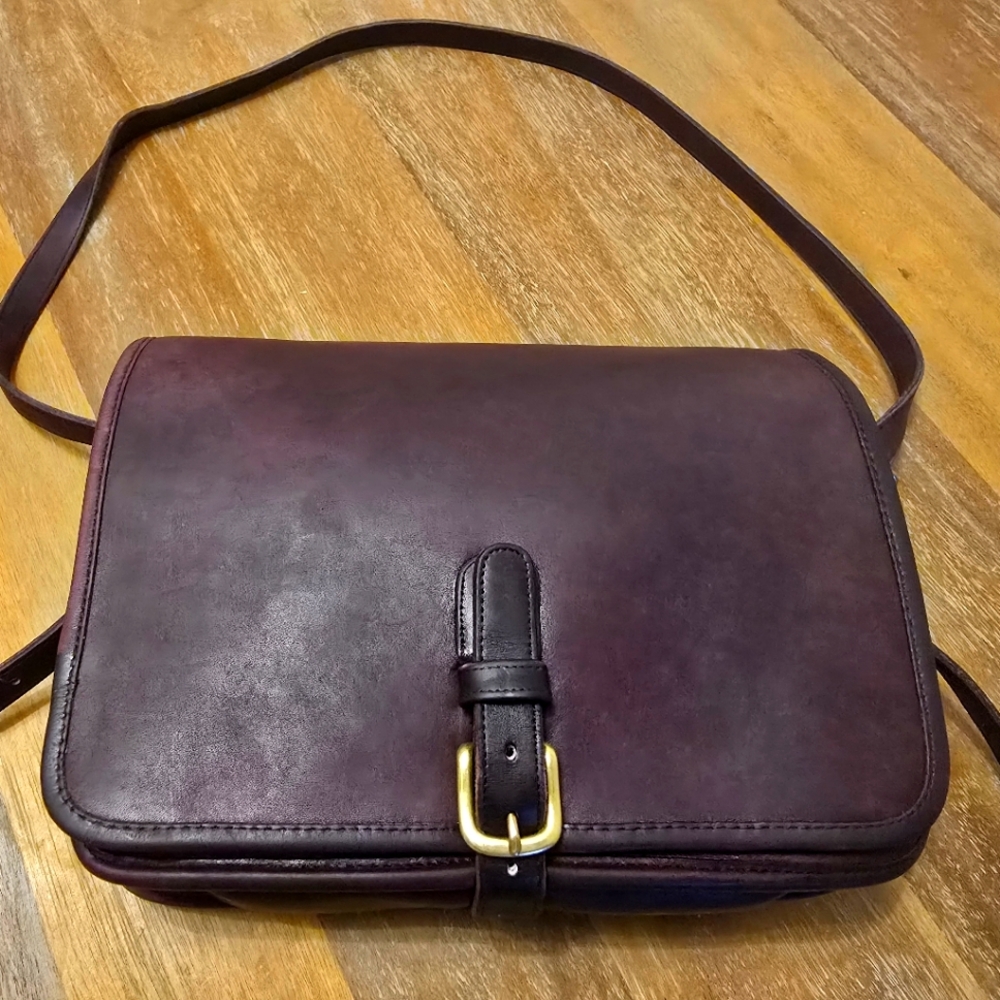 Rare Vintage Burgundy Coach Saddle Bag 348-9508